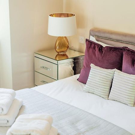 Stunning 3-Bedroom In The Heart Of London With Parking-Hosted By Sweetstay Eksteriør billede