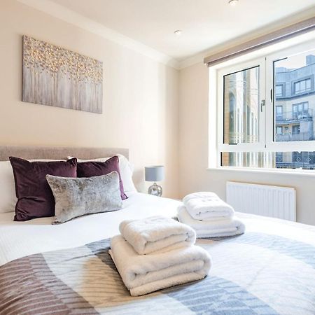 Stunning 3-Bedroom In The Heart Of London With Parking-Hosted By Sweetstay Eksteriør billede