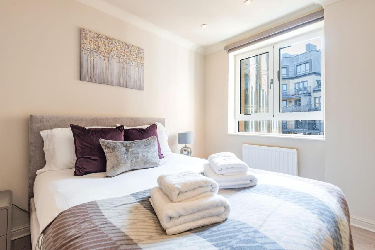 Stunning 3-Bedroom In The Heart Of London With Parking-Hosted By Sweetstay Eksteriør billede